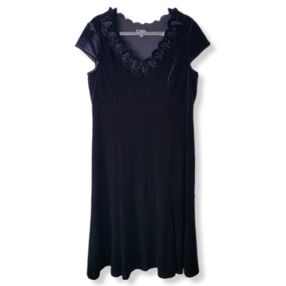 90s VTG Black Stretch Velvet Midi Dress 18 Witchy Whimsygoth Dark Romance - Picture 1 of 9